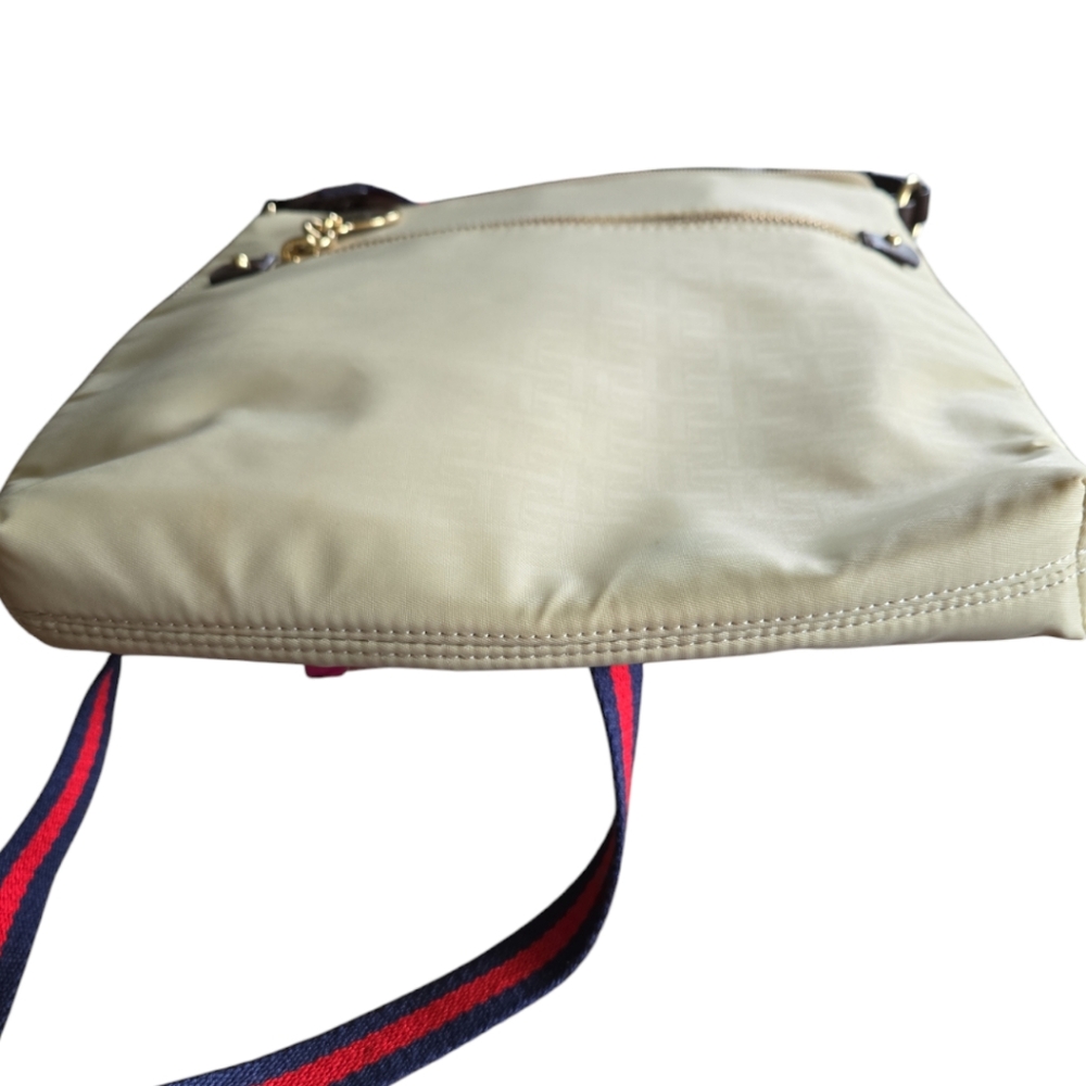 Tommy Hilfiger Cross Body Logo Purse - Picture 3 of 8